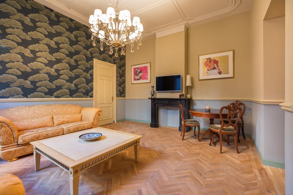 The Royal Suite II - R.Q.C. L'Aia Esterno foto